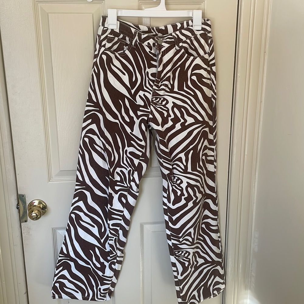 BROWN ZEBRA PRINT PANTS